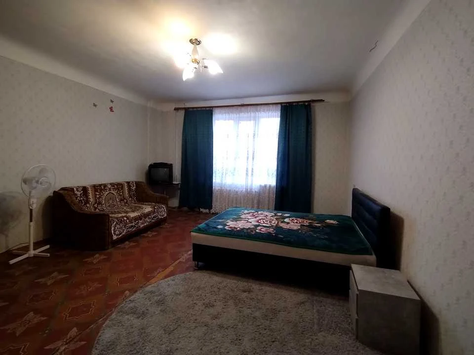 Apartment. Kryvyi Rih, Komercni Vulytsia