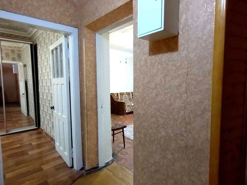 Apartment. Kryvyi Rih, Komercni Vulytsia