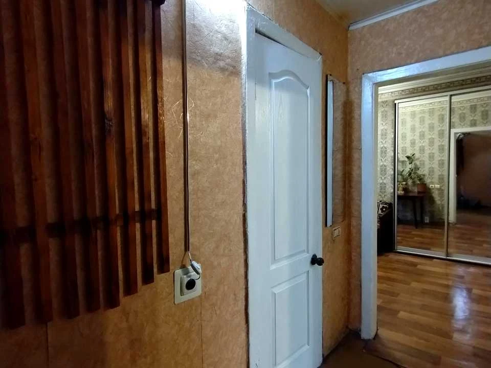 Apartment. Kryvyi Rih, Komercni Vulytsia