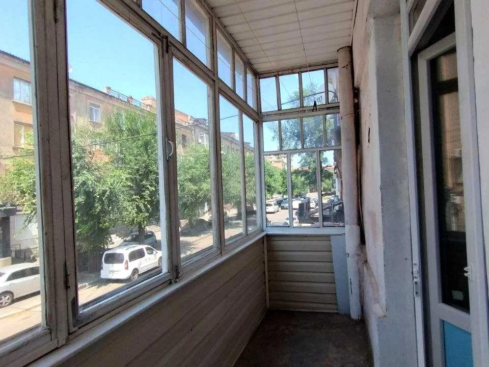 Apartment. Kryvyi Rih, Komercni Vulytsia