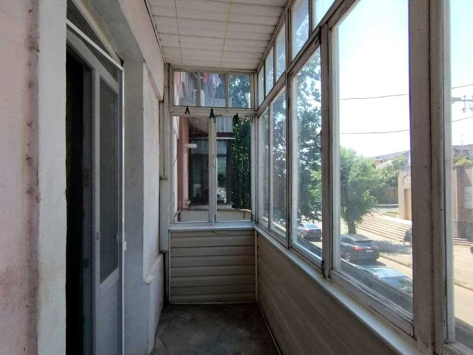 Apartment. Kryvyi Rih, Komercni Vulytsia