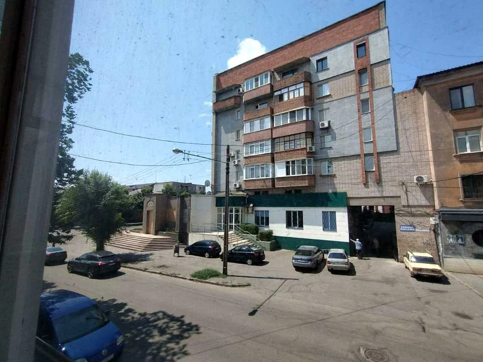 Apartment. Kryvyi Rih, Komercni Vulytsia