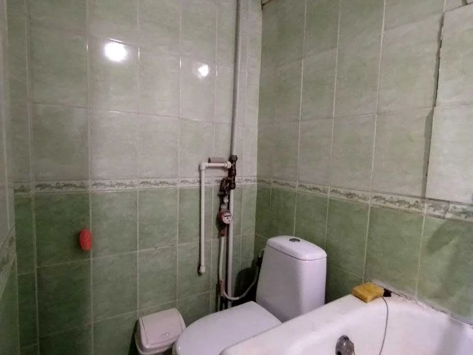 Apartment. Kryvyi Rih, Komercni Vulytsia