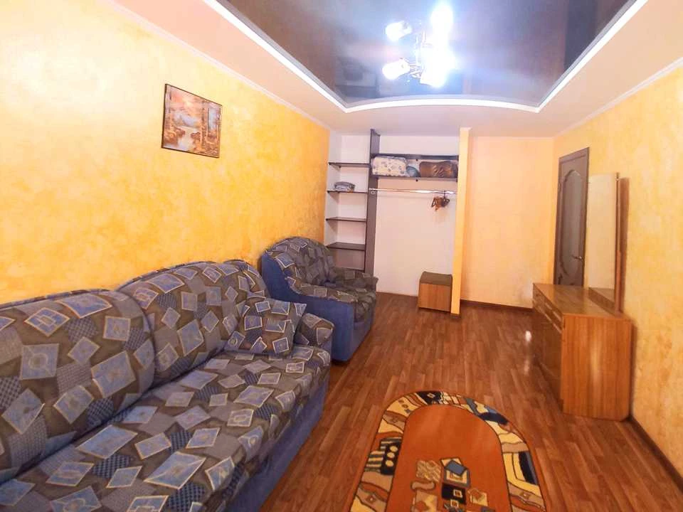 Apartment. Kryviy Rog, Yaroslava Mudroga Street