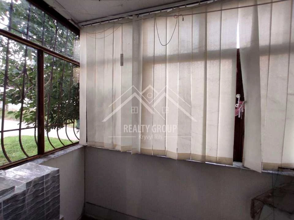 Apartment. Kryvyi Rih, Genadii Holovkova Street