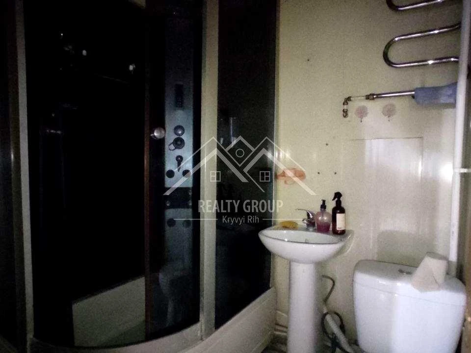 Apartment. Kryvyi Rih, Genadii Holovkova Street