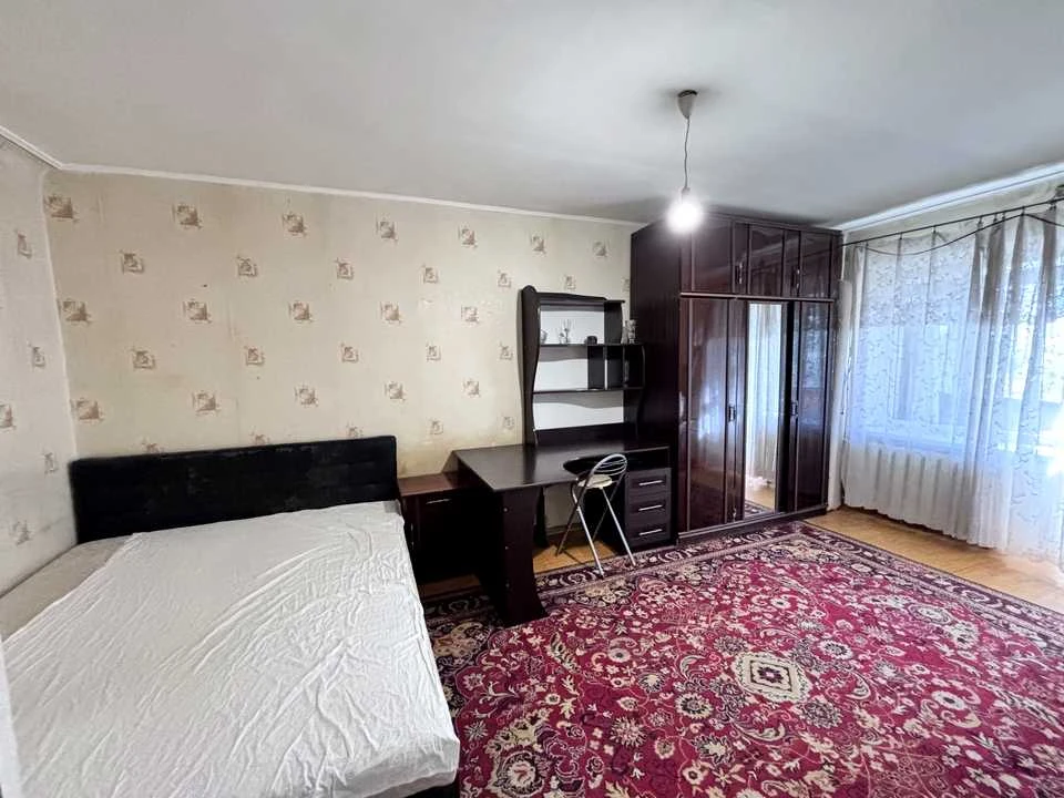 Apartment. University Avenue, Krivoi Rog