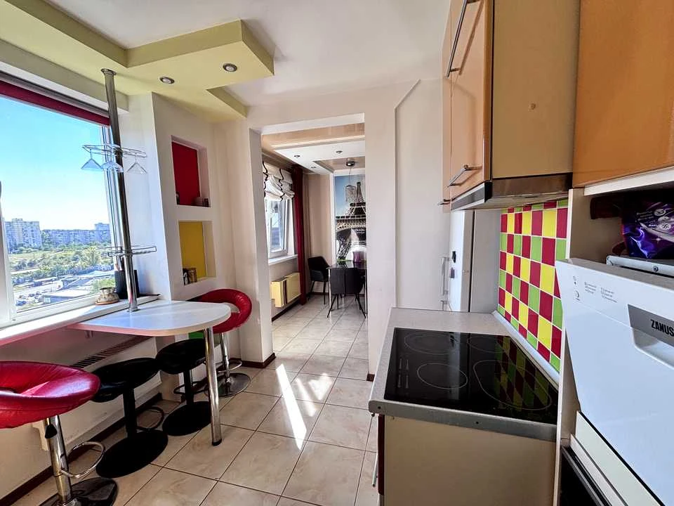 Apartment. Kryvyi Rih, Solnechnyi micro-district, st.