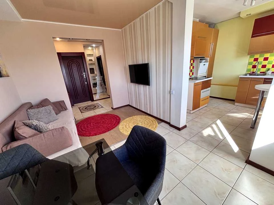 Apartment. Kryvyi Rih, Solnechnyi micro-district, st.
