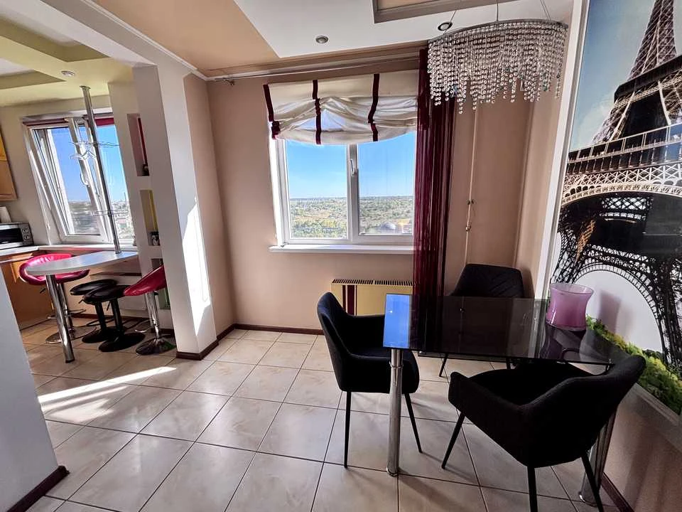 Apartment. Kryvyi Rih, Solnechnyi micro-district, st.