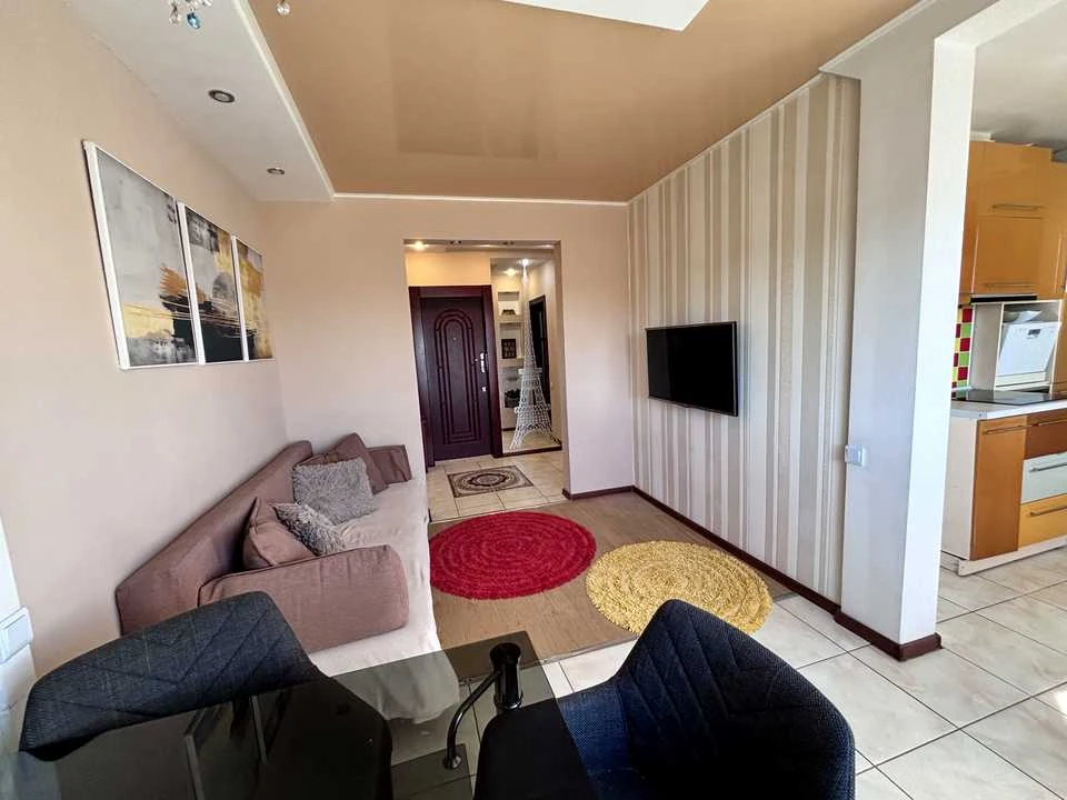 Apartment. Kryvyi Rih, Solnechnyi micro-district, st.