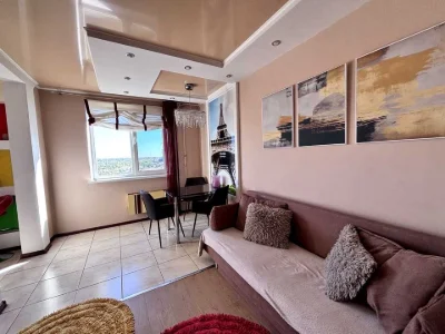 Apartment. Kryvyi Rih, Solnechnyi micro-district, st.