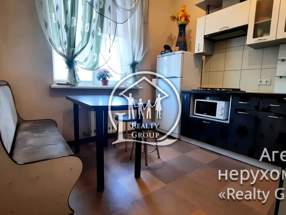 Apartment. Kryvyi Rih, University Avenue
