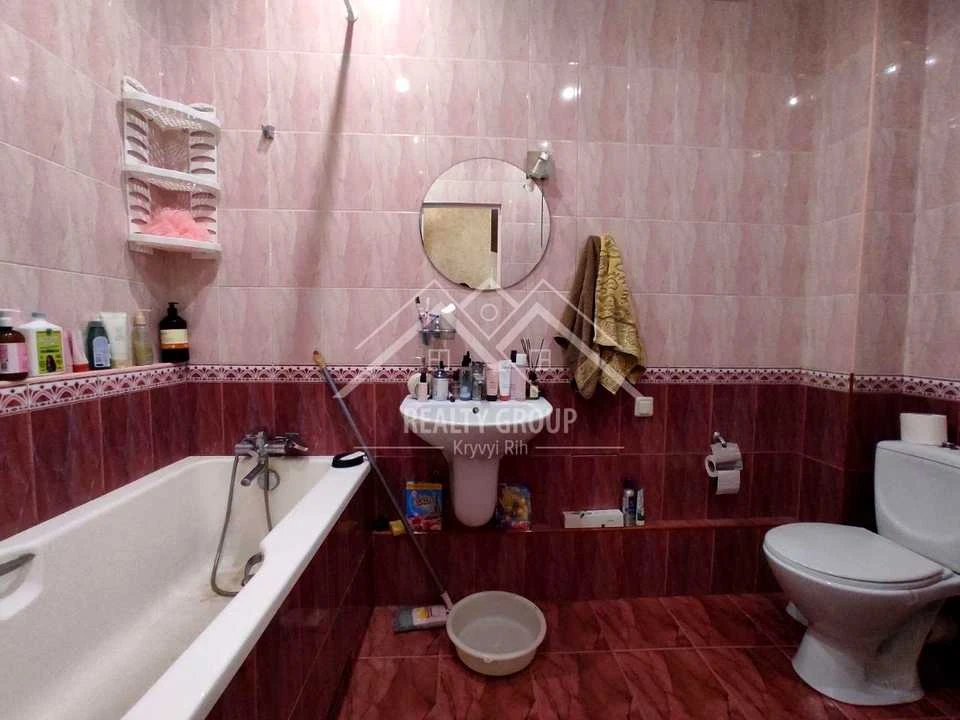 Apartment. Kryvyi Rih, Кирило-Мефодіївська street.