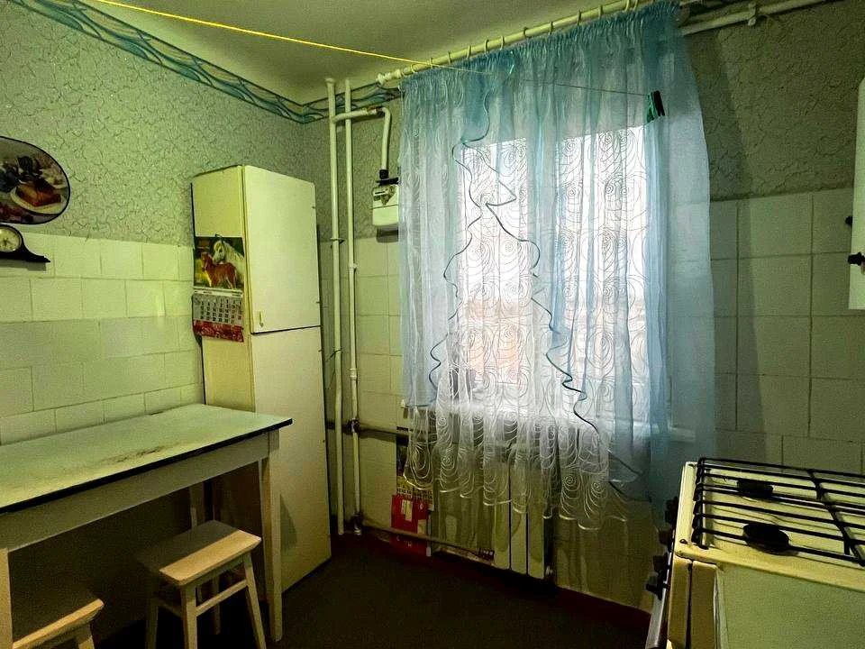 Квартира. Кривий Ріг, вулиця Романа Шухевича, 18