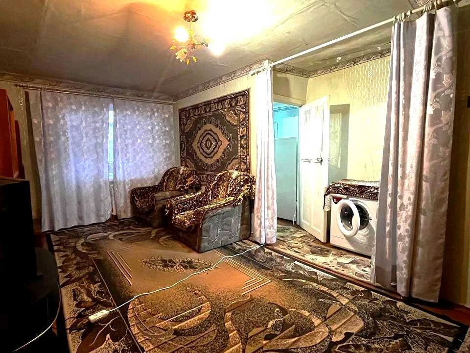 Квартира. Кривий Ріг, вулиця Романа Шухевича, 18