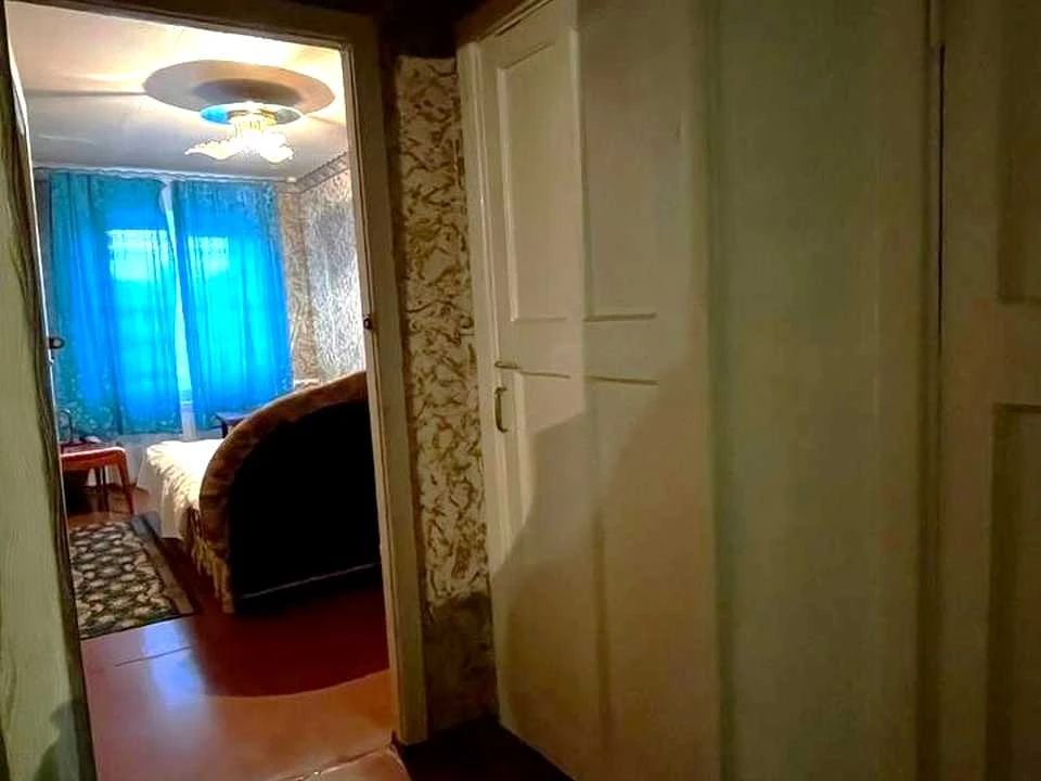 Квартира. Кривий Ріг, вулиця Романа Шухевича, 18