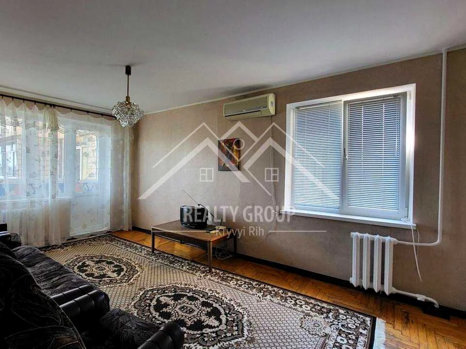 Apartment. Kryvyi Rih, Dnipro Avenue