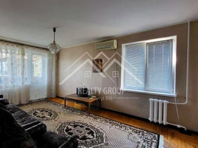 Apartment. Kryvyi Rih, Dnipro Avenue