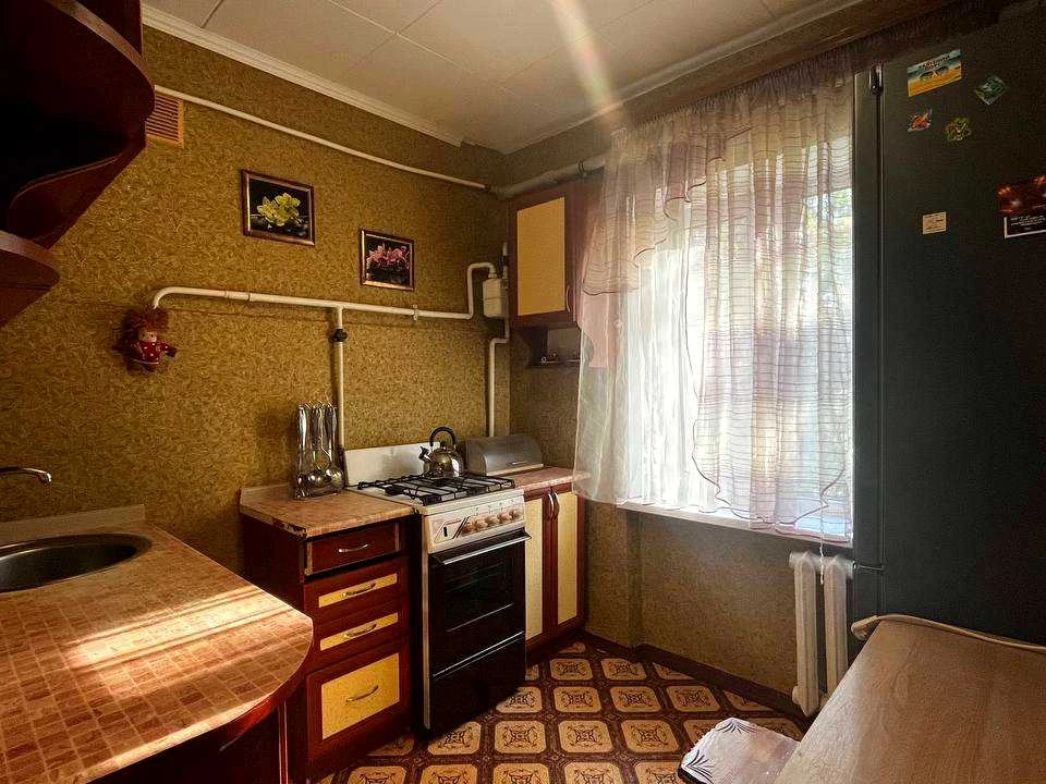 Apartment. Kryvyi Rih, Metalurhiv prospekt.