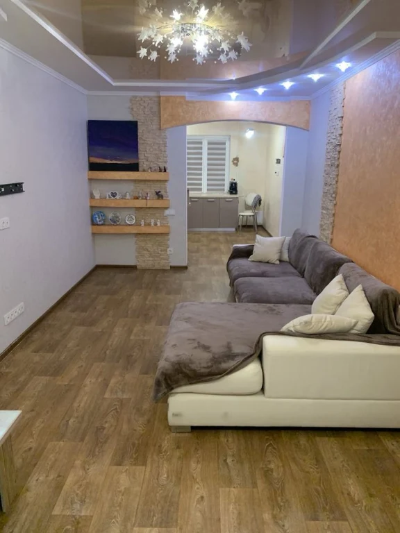 For Rent - 3-bedroom apartment on Hirnyk Street