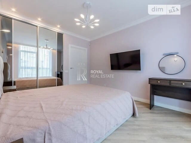 Sale of 2-room apartment 63.1 sq. m. on Predslavynska Street 55A • I