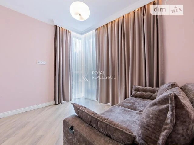 Sale of 2-room apartment 63.1 sq. m. on Predslavynska Street 55A • I