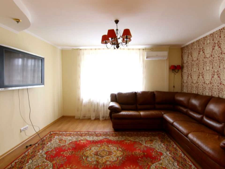 Квартира. Бровари, улица Героев УПА, 7а