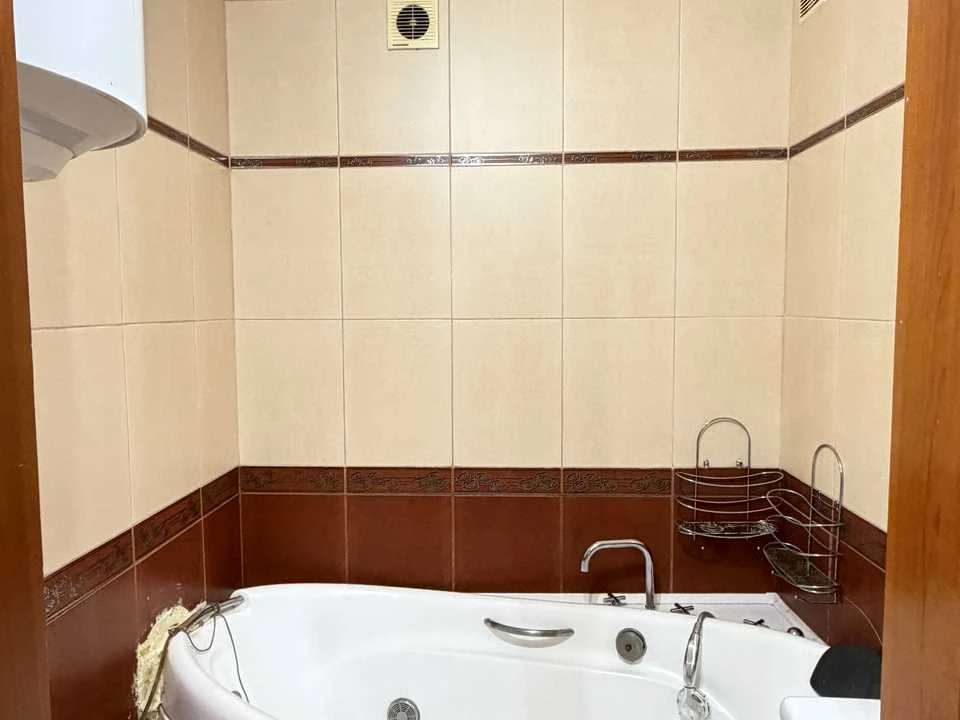 Квартира. Бровари, улица Героев УПА, 7а
