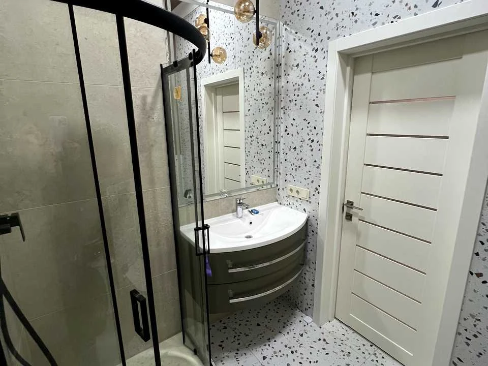 Apartment. V'yacheslava Chornovola Street, Brovary