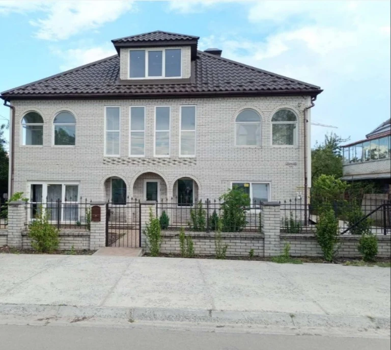 Rent one-room apartment in Brovary, Bakery area.