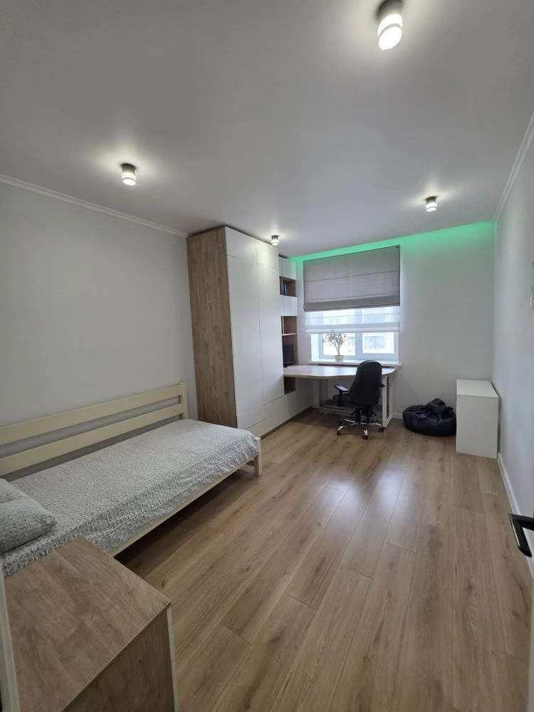 Rent 2-bedroom apartment in ЖК Фаворит, 65 m2, City Center, Gas