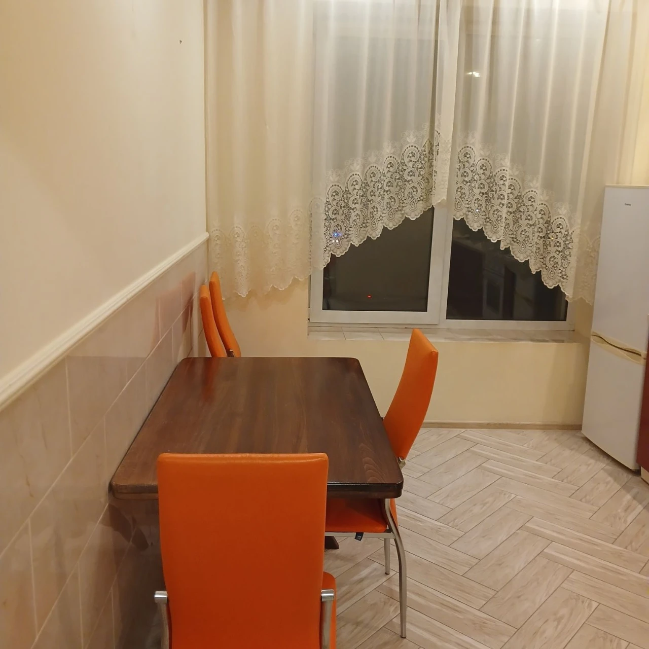 Rent 1-bedroom apartment near Mama Park