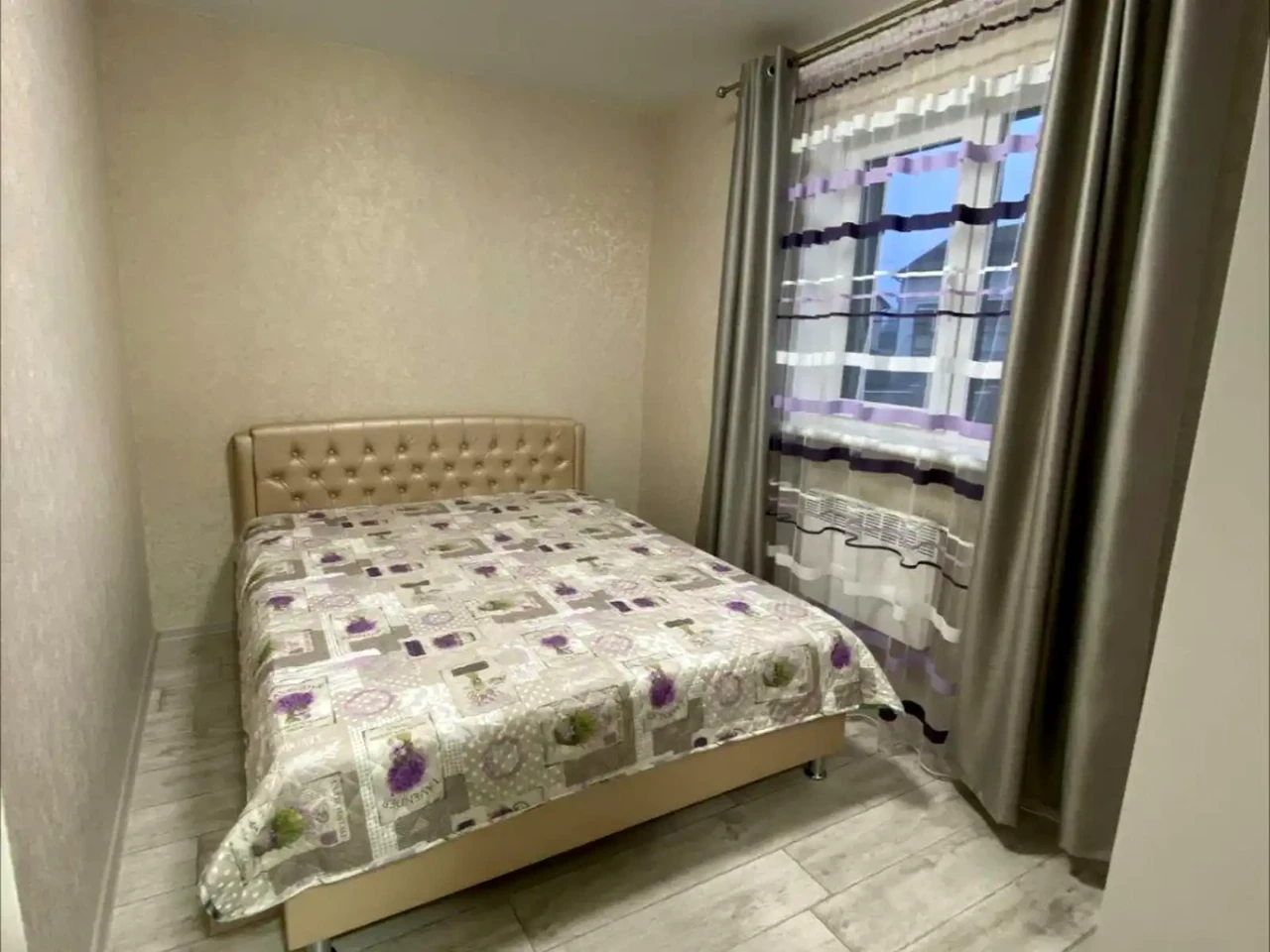 Оренда квартири 2-кімн. 45 м² 2/2 пов.