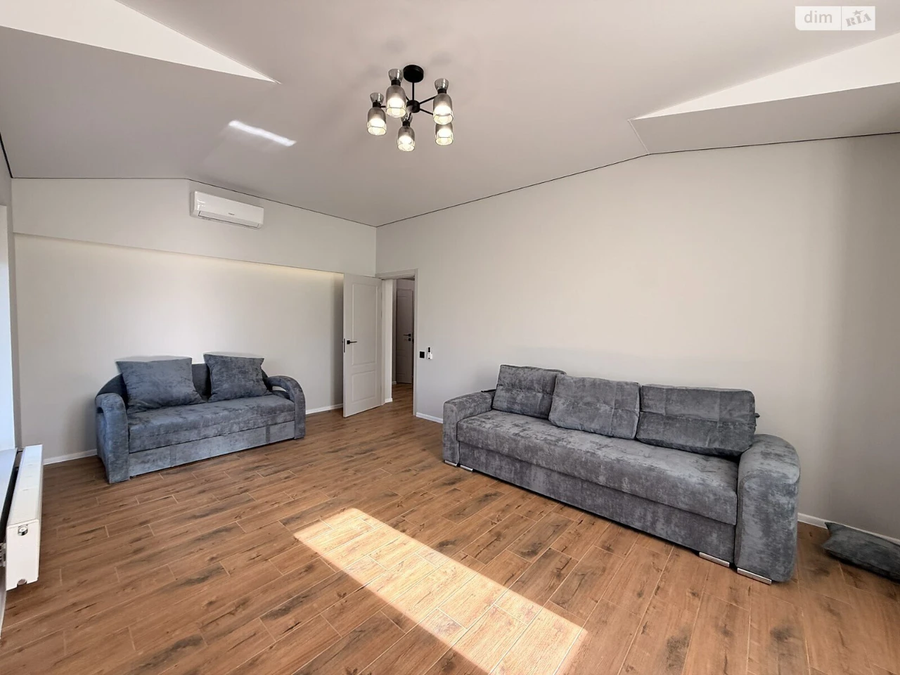 Long-Term Rental Apartment, Ilychevs'k
