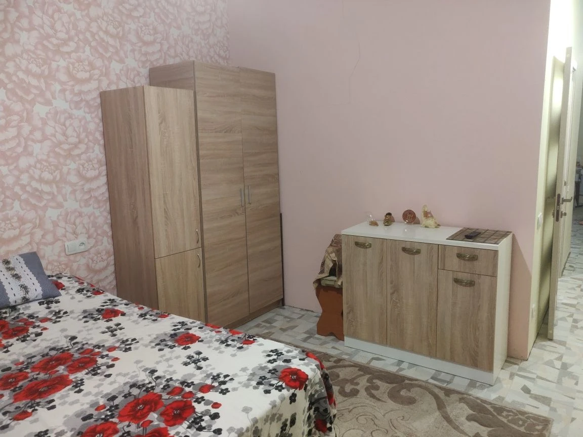 Rent a one-bedroom apartment for a long term