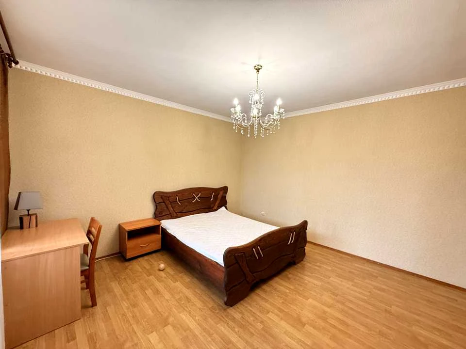 Apartment. Vyshneve, Sviatoshynska st.