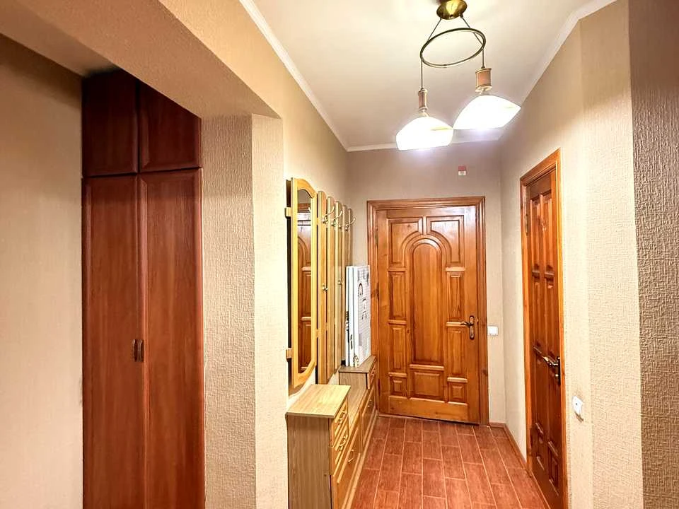 Apartment. Vyshneve, Sviatoshynska st.