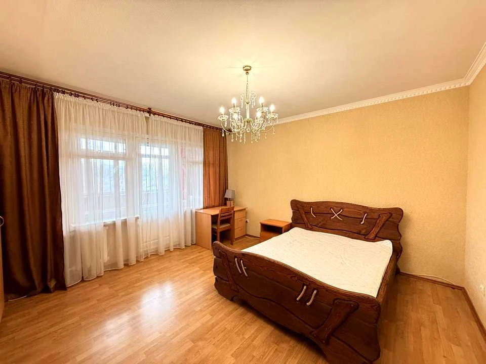Apartment. Vyshneve, Sviatoshynska st.