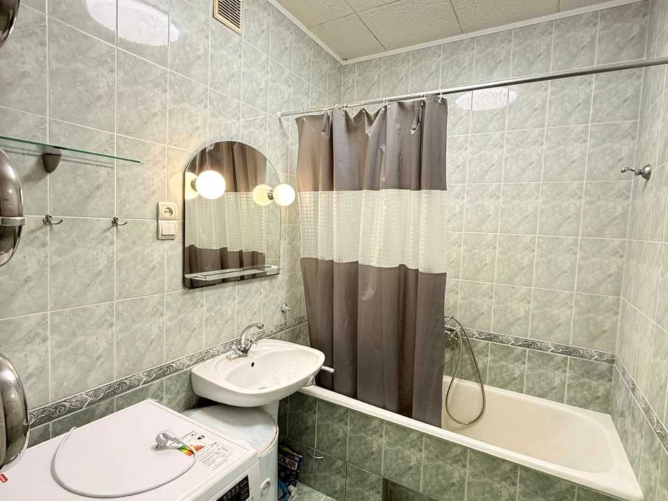 Apartment. Vyshneve, Sviatoshynska st.
