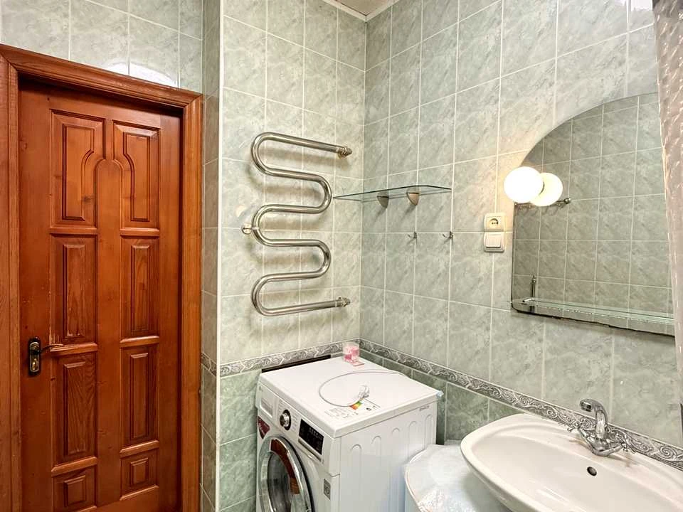 Apartment. Vyshneve, Sviatoshynska st.