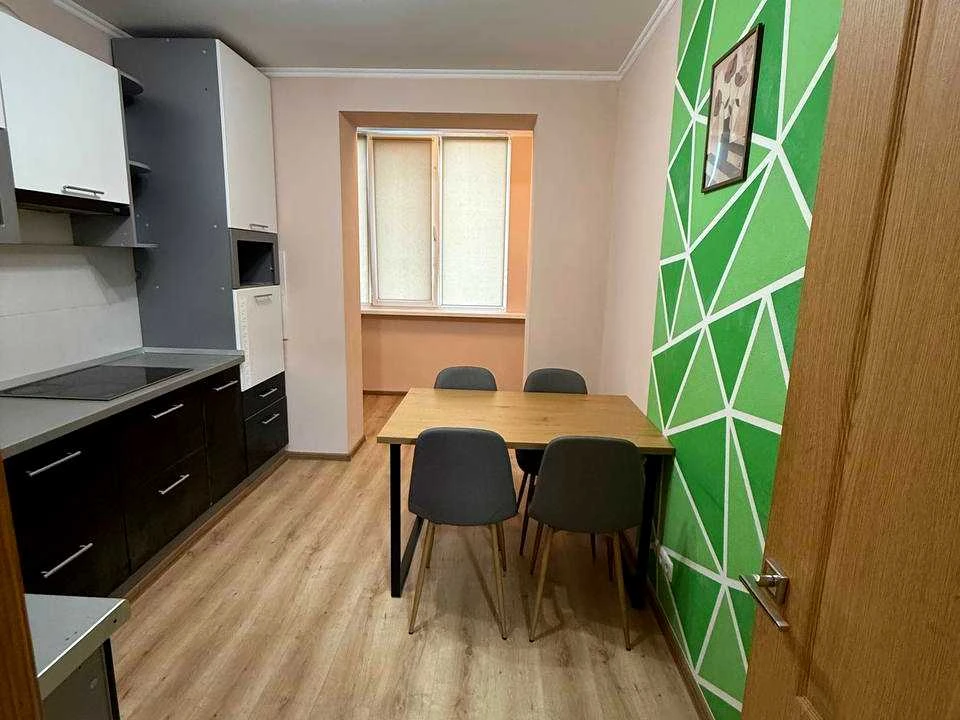 Квартира. Вишневе, Святошинська вул.