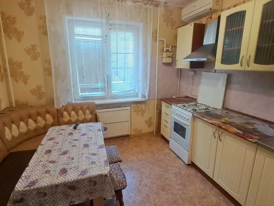 Квартира. Вишневе, Святорочская улица