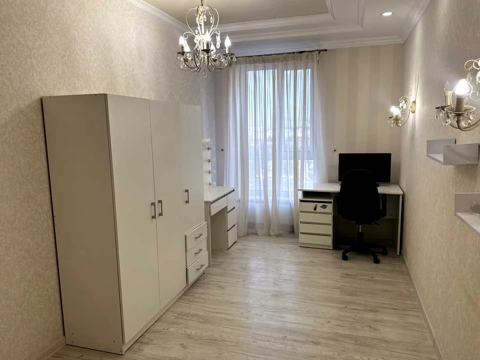 Квартира. Вишневое, Святошинская ул., 27Г-