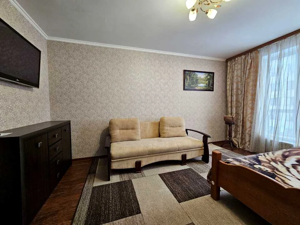 Apartment. Vyshneve, Svjatoshynska st., 27G-