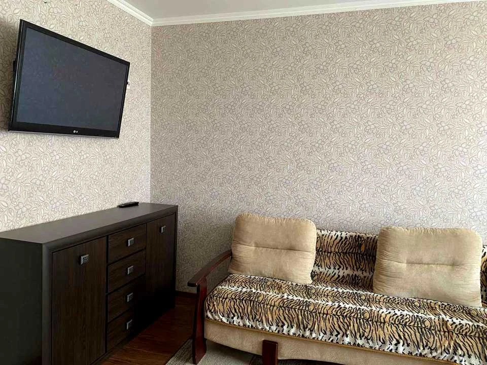 Apartment. Vyshneve, Svjatoshynska st., 27G-