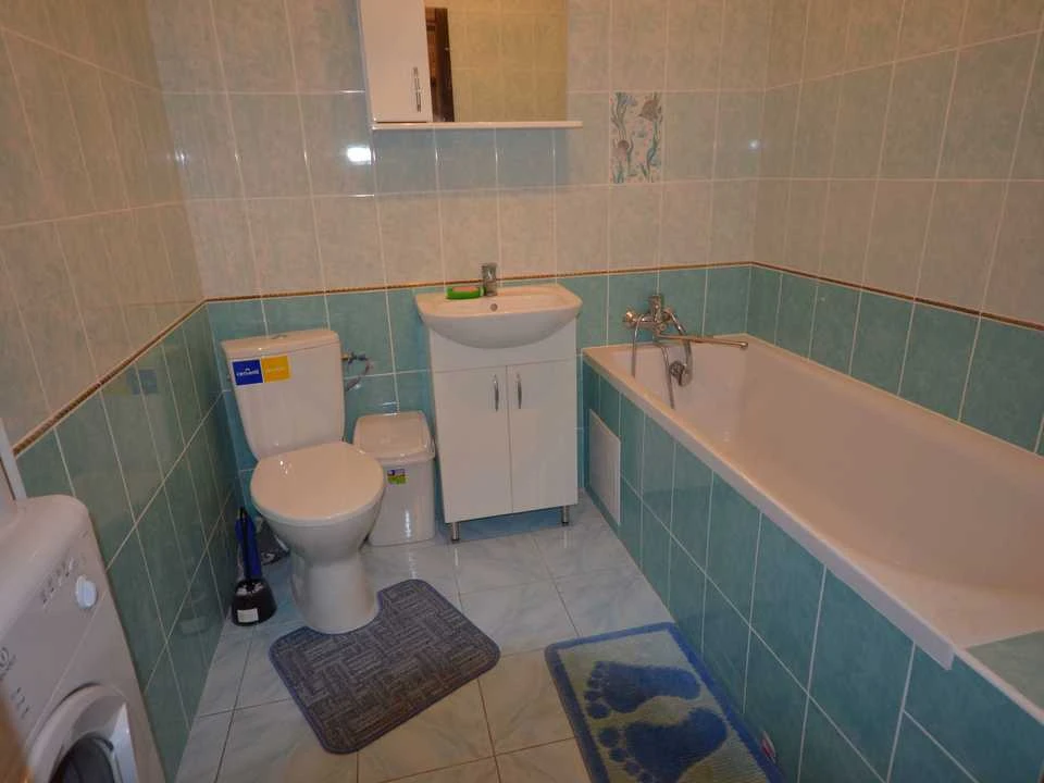Apartment. Vyshneve, Svjatoshynska st., 27G-