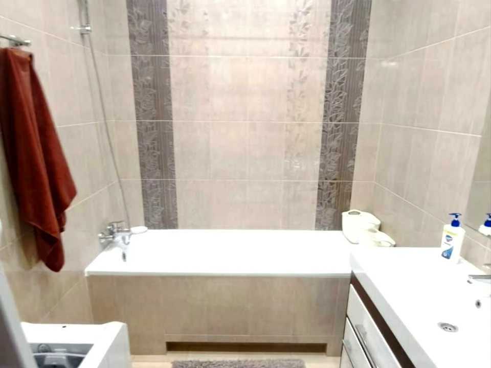 Apartment. Lesi Ukrainy, Lesi Ukrainy st.