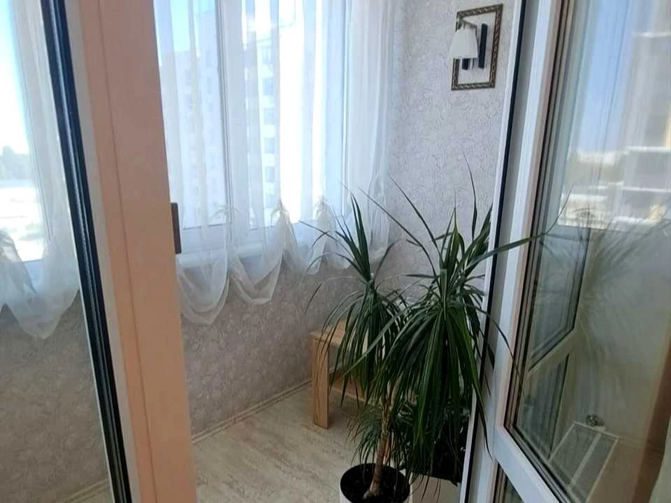 Apartment. Lesi Ukrainy, Lesi Ukrainy st.