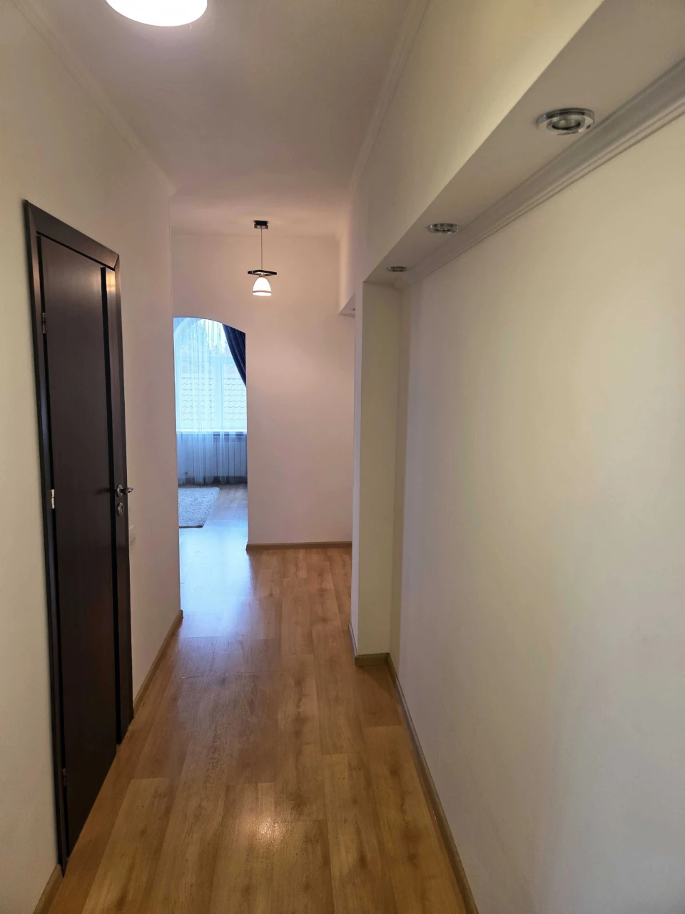 2-к квартира 65,3 м², центр, з меблями та технікою